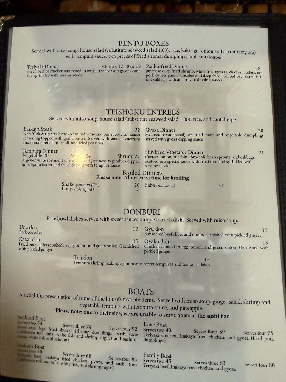 Menu layout featuring lunch specials and sushi plates.